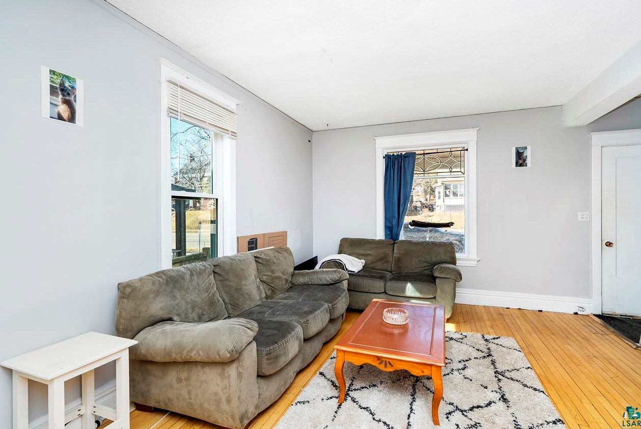 2114 4th St, Duluth MN  55806-1607 exterior