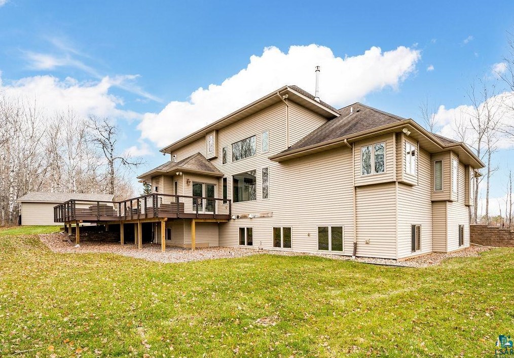 5386 Roosevelt Dr, Duluth MN  55811-3678 exterior