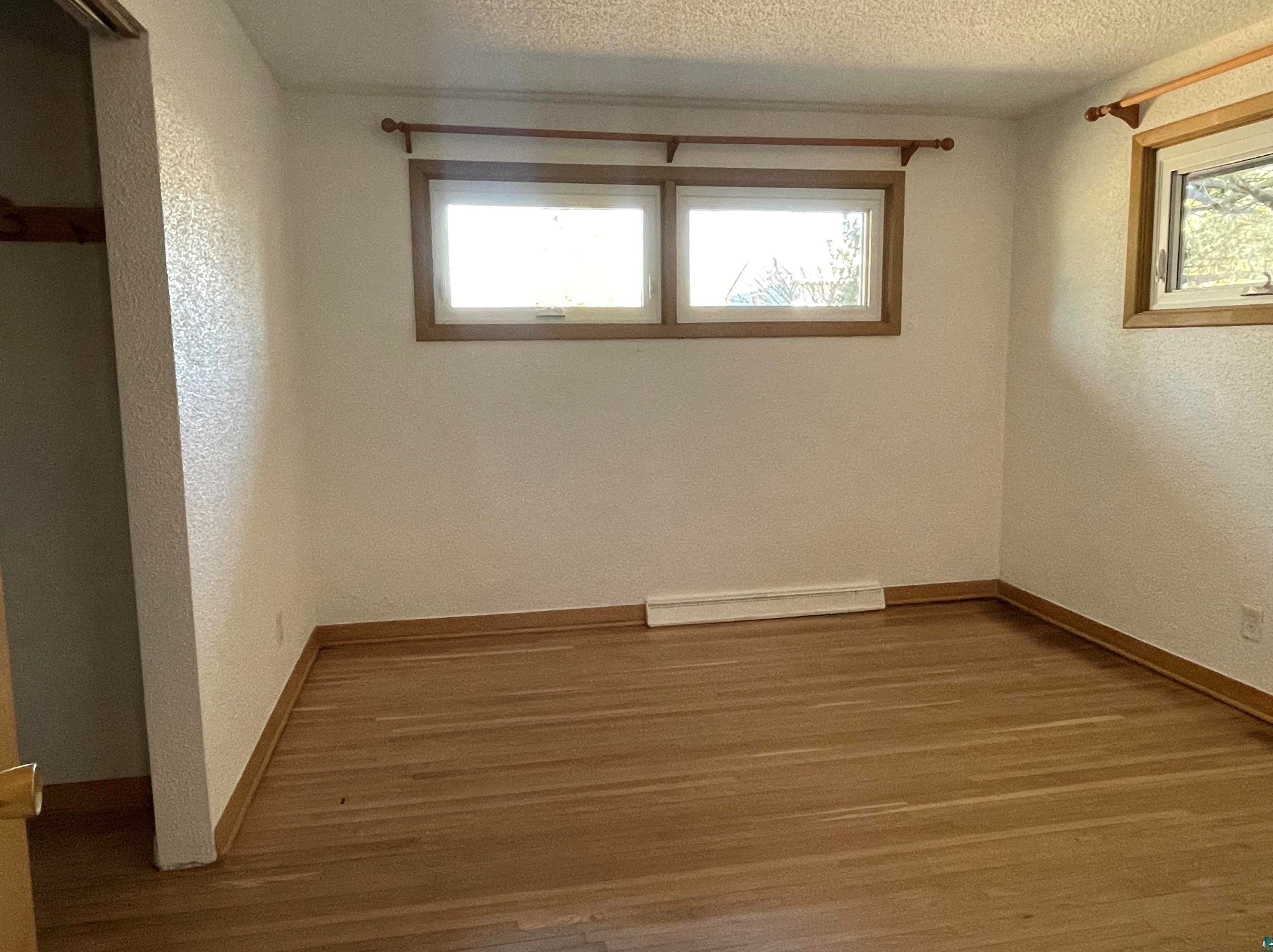 12 Owatonna St, Duluth MN  55803-1739 exterior