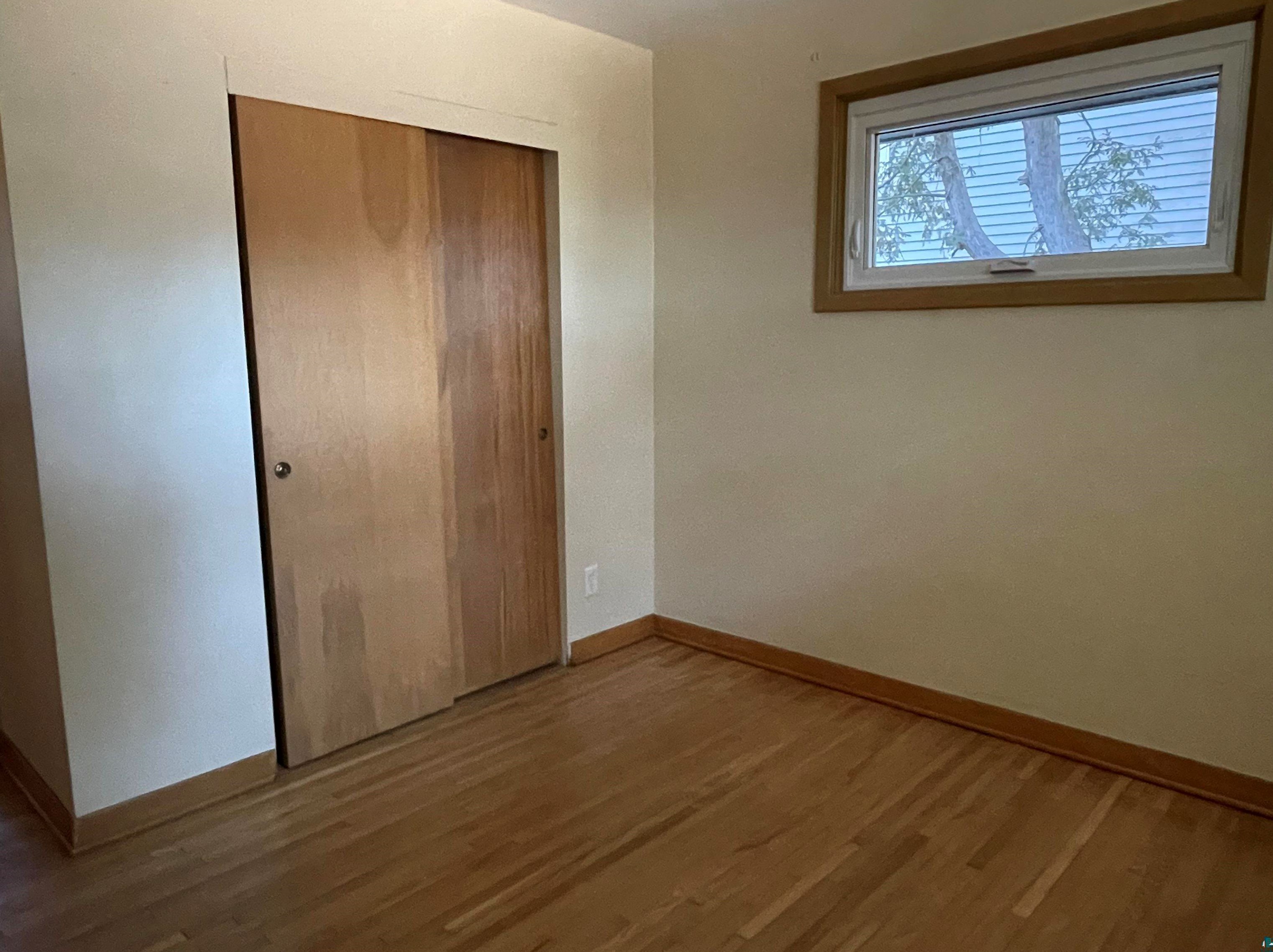 12 Owatonna St, Duluth MN  55803-1739 exterior