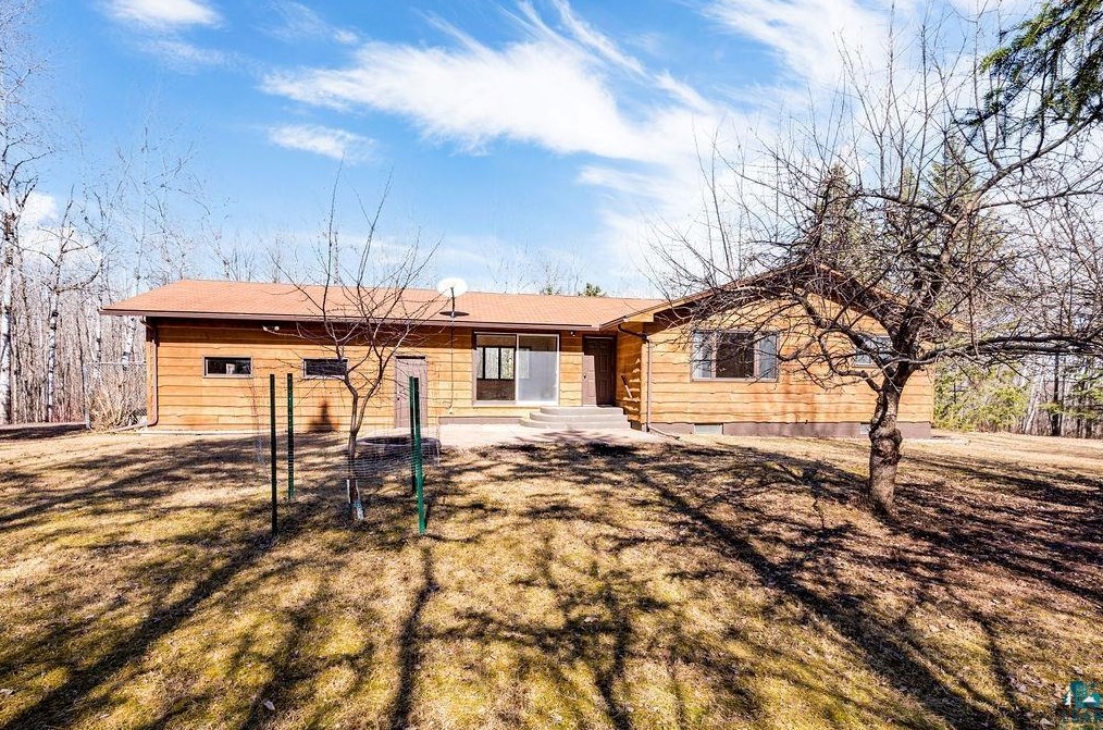 184 E Stark Rd, Esko, MN 55733