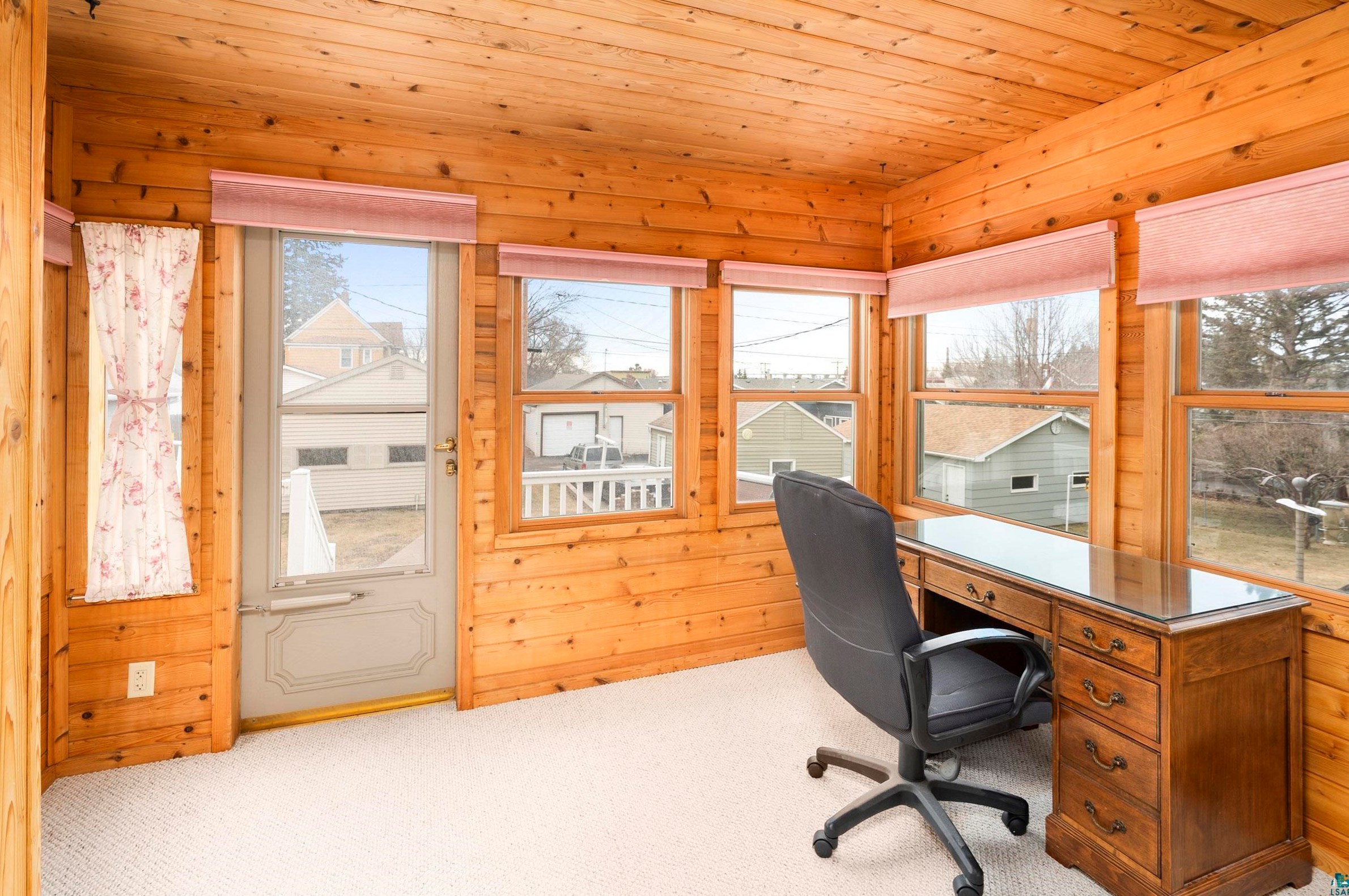 4018 4 St, Duluth MN 55805-1730 exterior