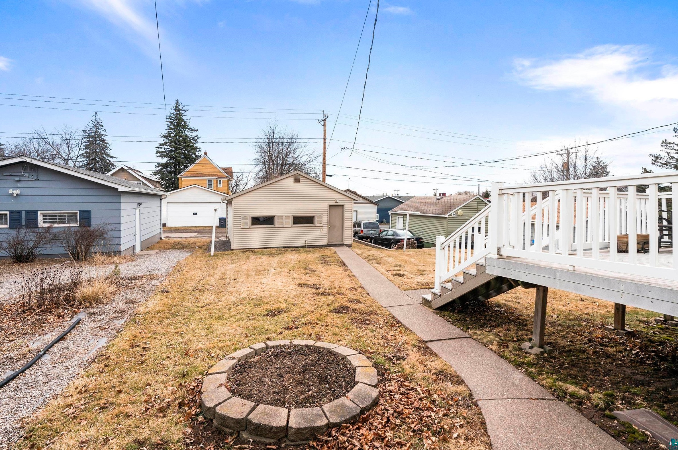 4018 4 St, Duluth MN 55805-1730 exterior