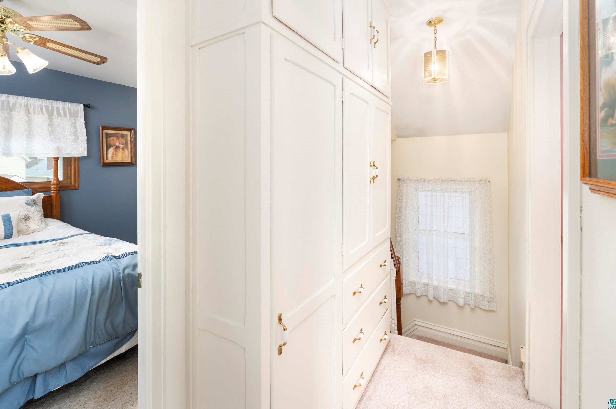 4018 4 St, Duluth MN 55805-1730 exterior