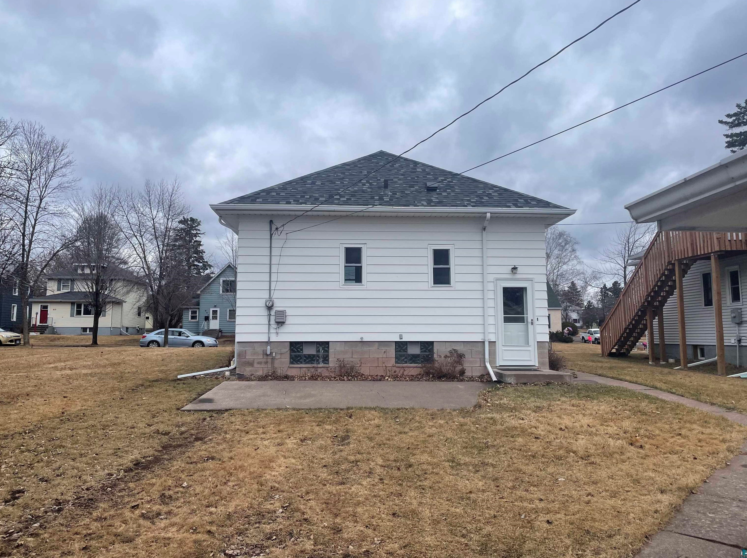 608 10th Ave, Two Harbors MN  55616-1339 exterior