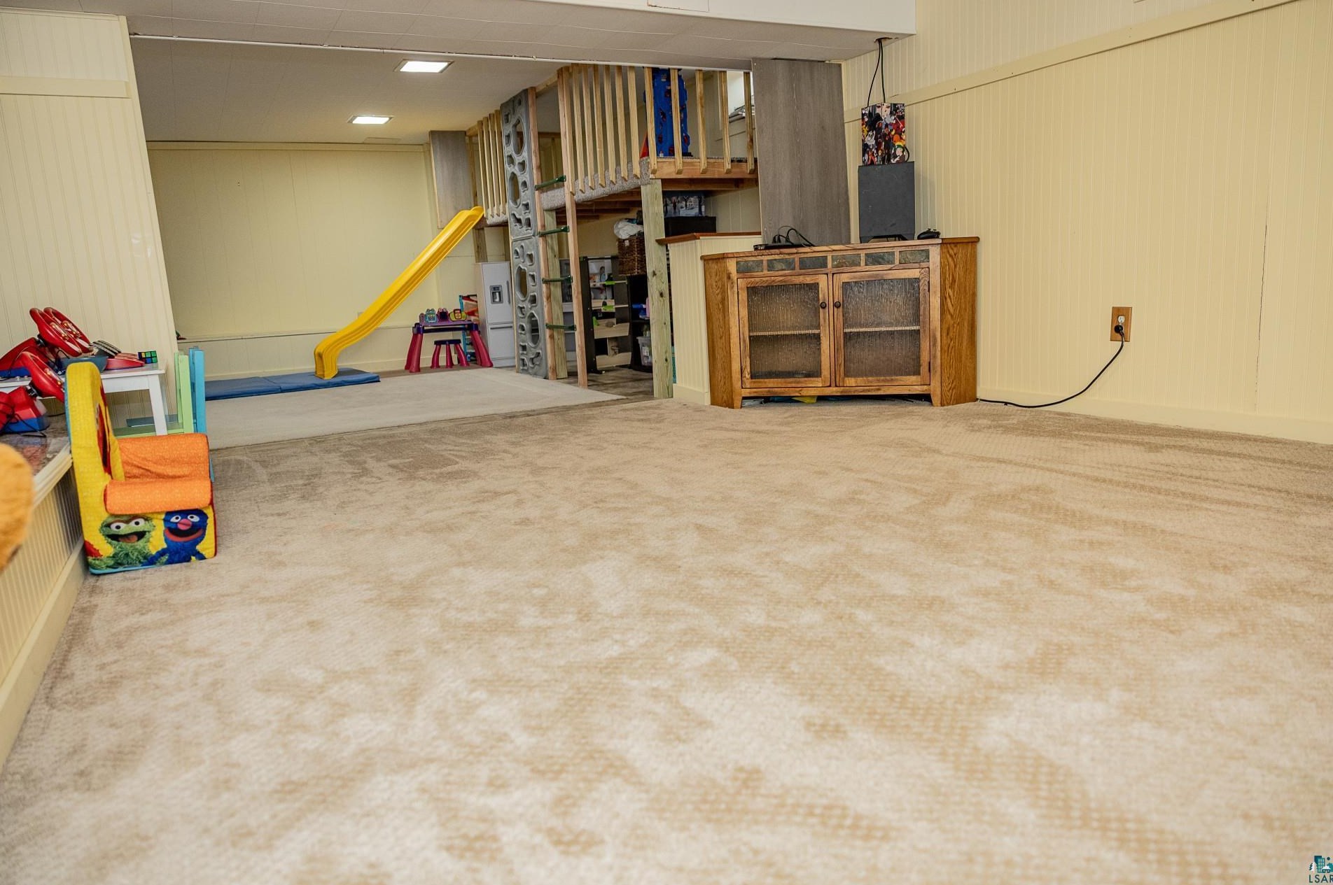 210 Inner Dr, Hibbing MN  55746-2647 exterior