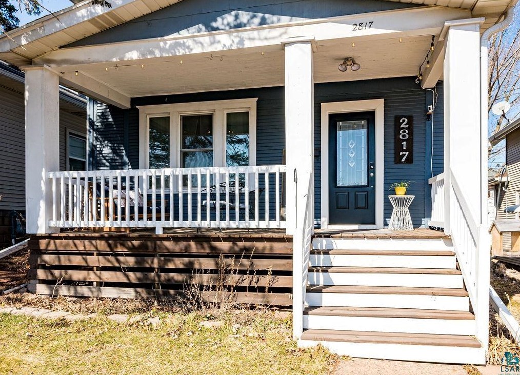 2817 W 6th St, Duluth, MN 55806