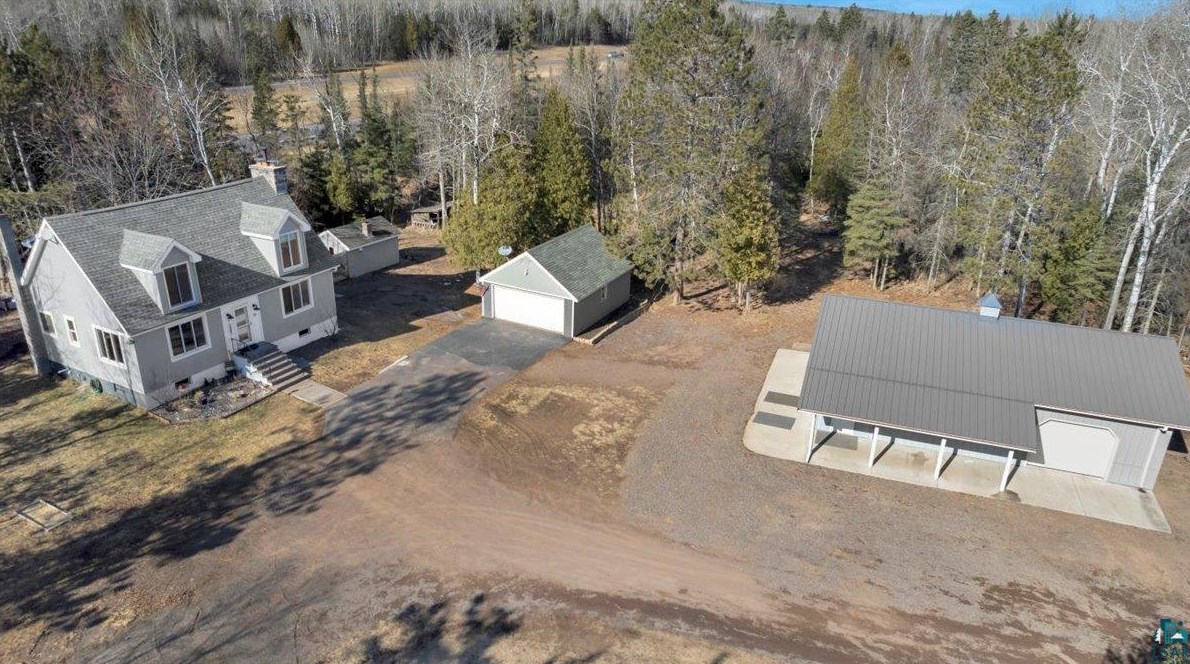 795 Scenic Dr, Two Harbors MN  55616-4018 exterior