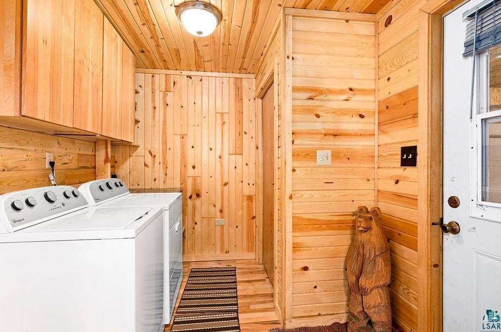 2619 Cedar Wolf Trl, Two Harbors MN  55616-4012 exterior