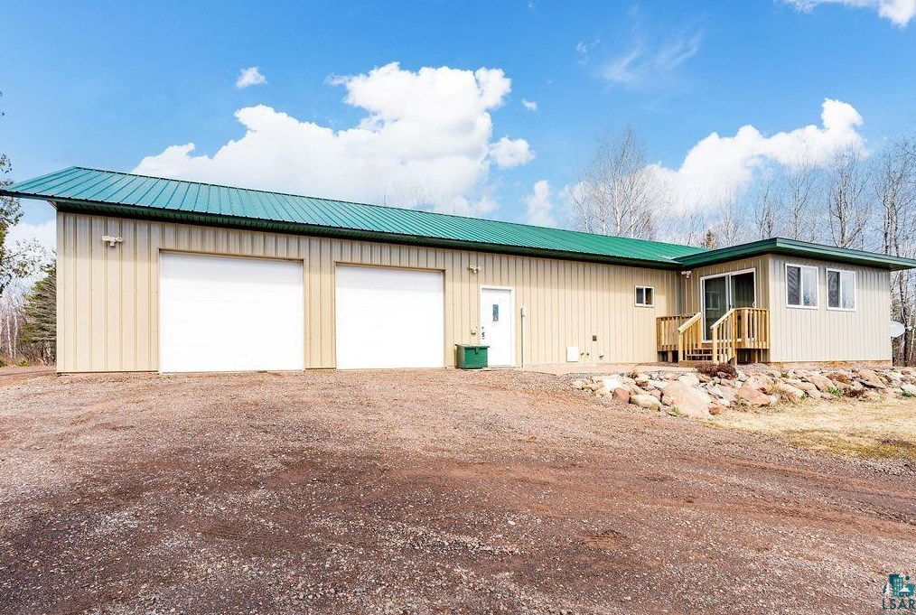 2619 Cedar Wolf Trl, Two Harbors MN  55616-4012 exterior