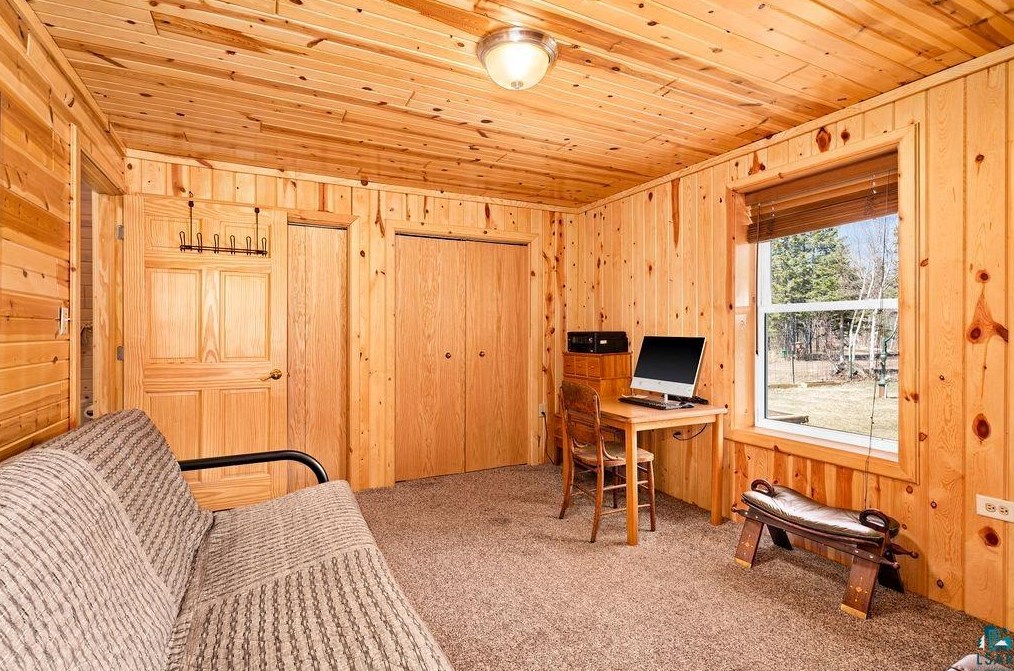 2619 Cedar Wolf Trl, Two Harbors MN  55616-4012 exterior