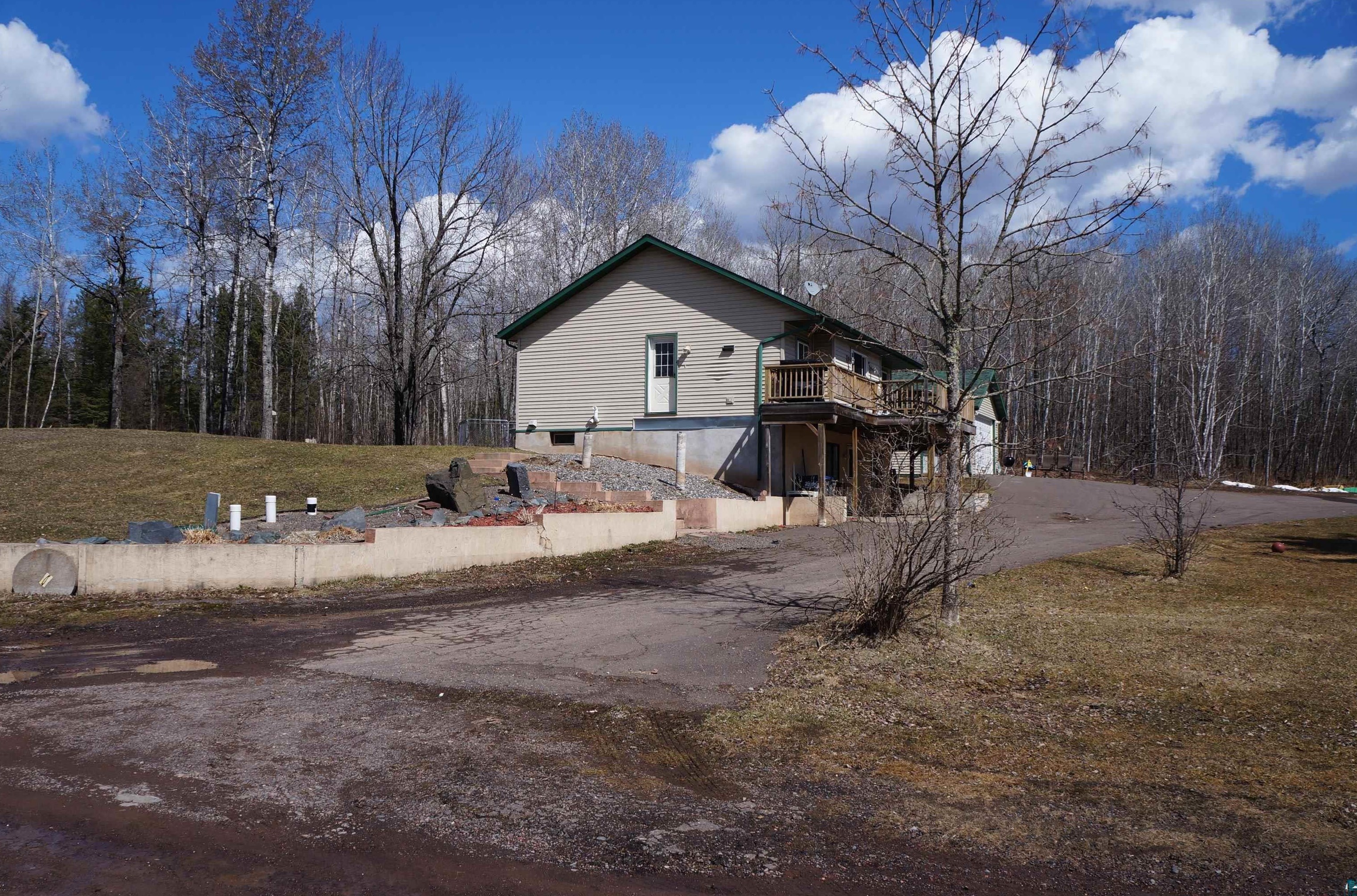 3694 Lismore Rd, Duluth, MN 55803