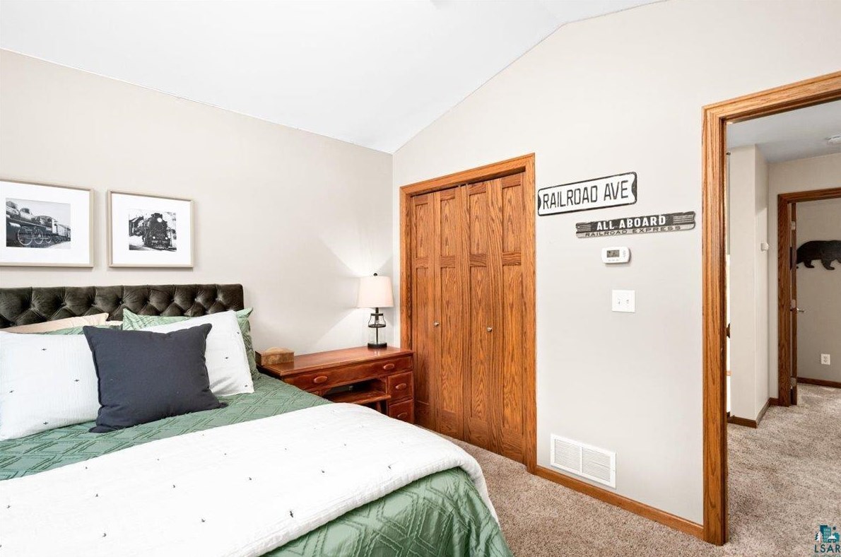 1318 Margaret Dr, Scanlon MN  55720-2906 exterior
