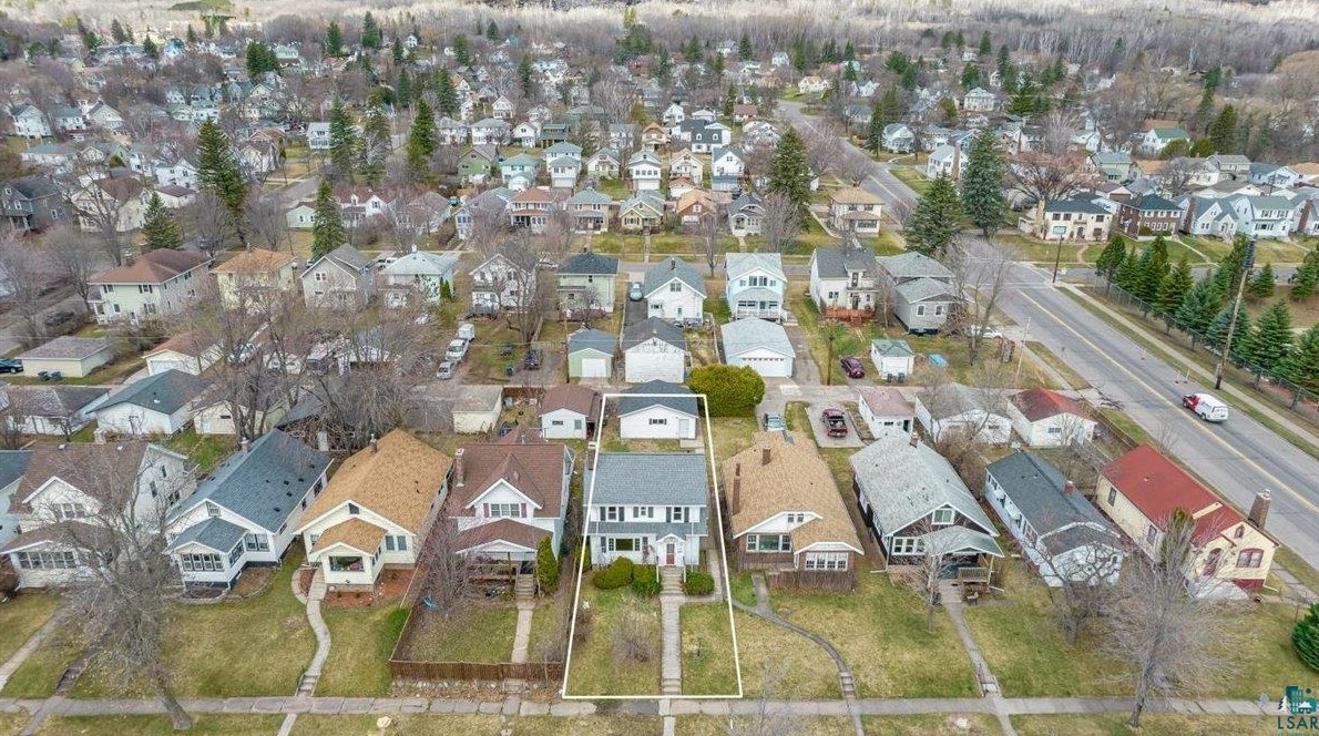 4609 5th St, Duluth, MN 55807-2004