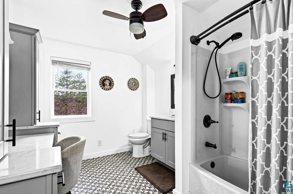 3707 Midway Rd, Duluth MN  55810-8020 exterior