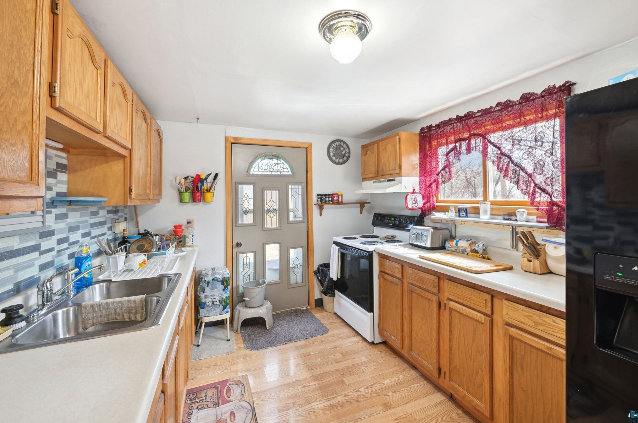 4197 Calvary Rd, Duluth MN 55803-1513 exterior