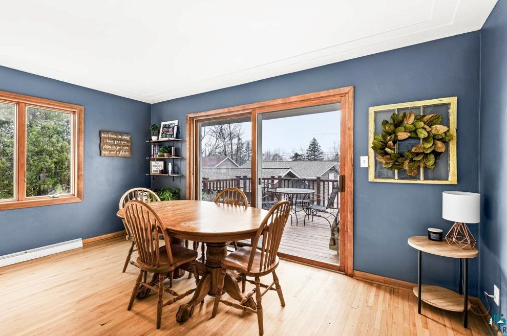 2225 Sussex Ave, Duluth MN  55803-2211 exterior