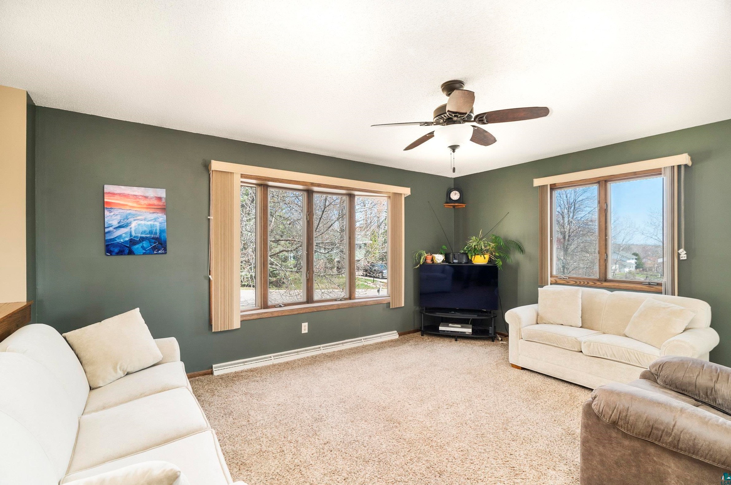 4912 Idlewild St, Duluth, MN 55804-1158