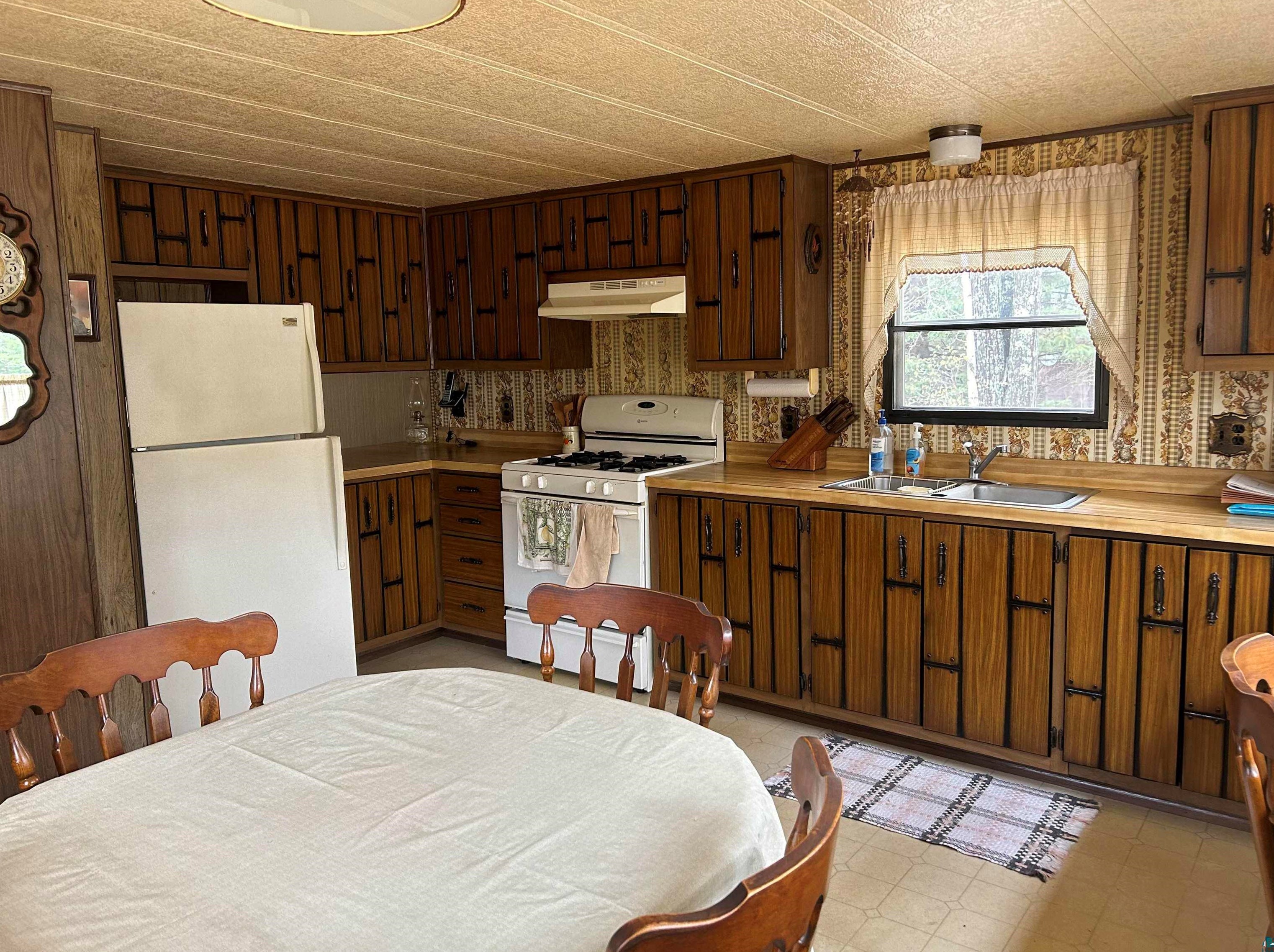 30875 Wedal Rd, Washburn, WI 54891-5842