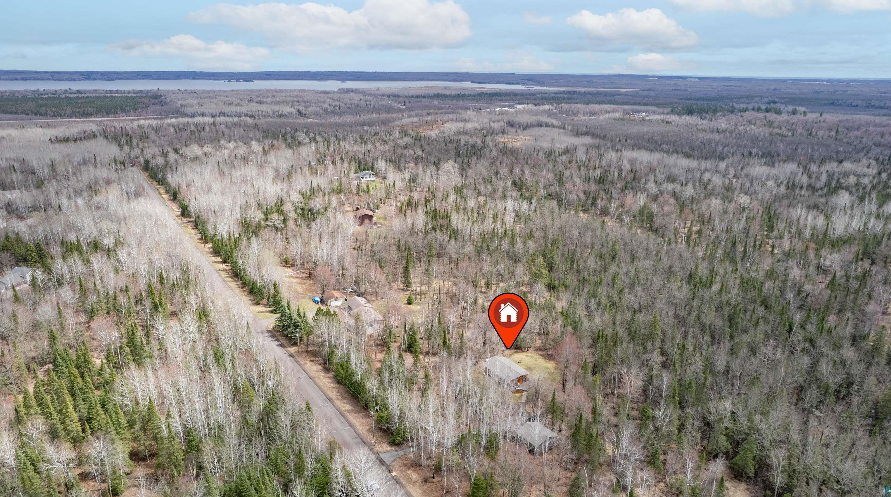 5270 Wilderness Trl, Duluth MN  exterior