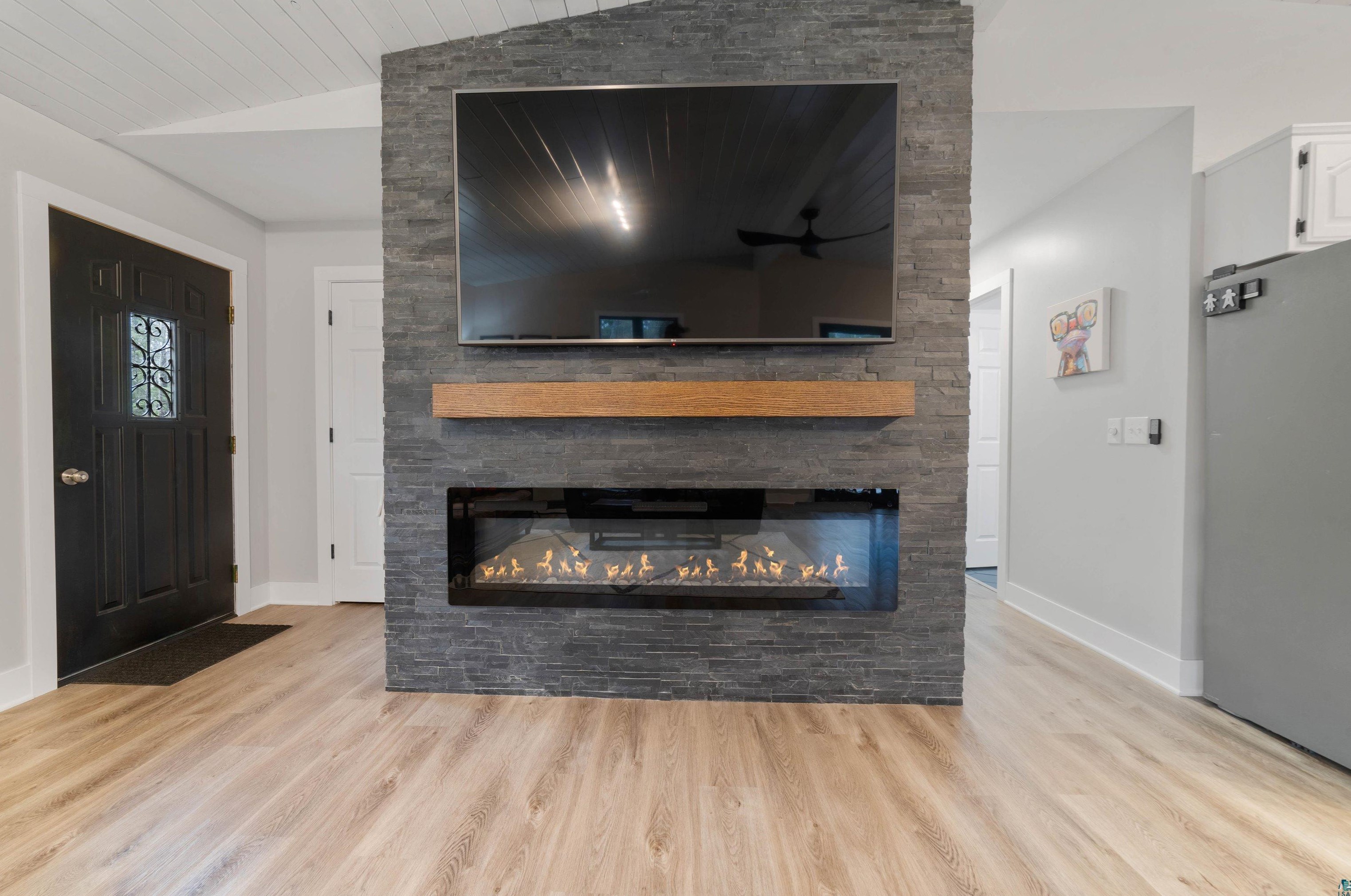 5270 Wilderness Trl, Duluth MN  exterior