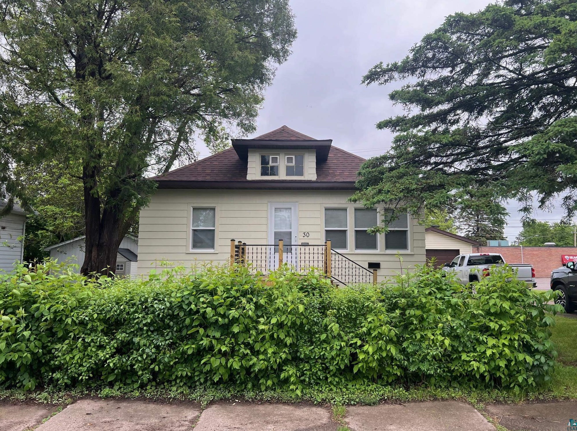 30 13th St, Scanlon, MN 55720-1846