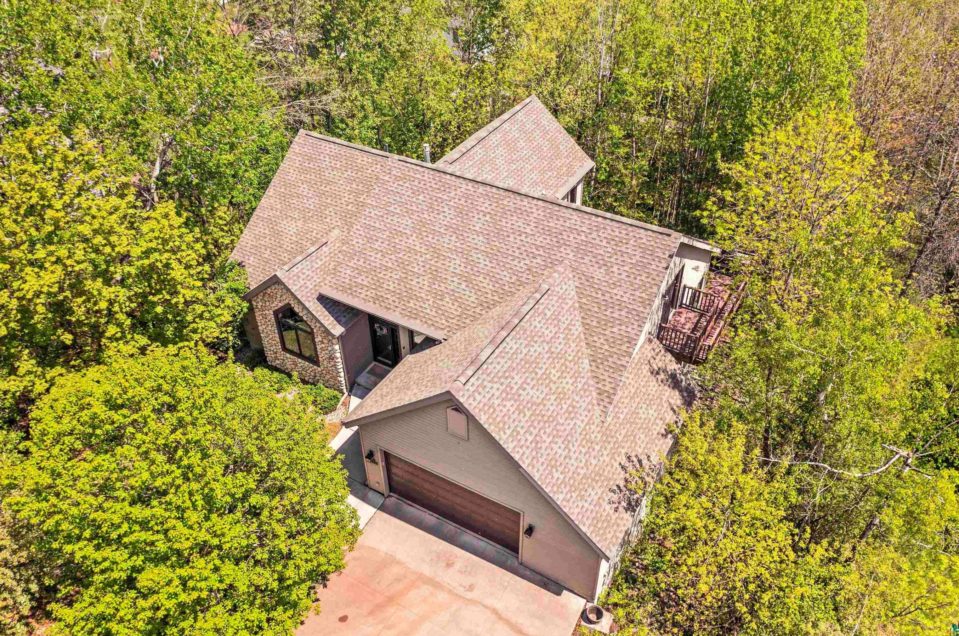 808 Ridgewood Rd, Duluth MN 55804-1733 exterior