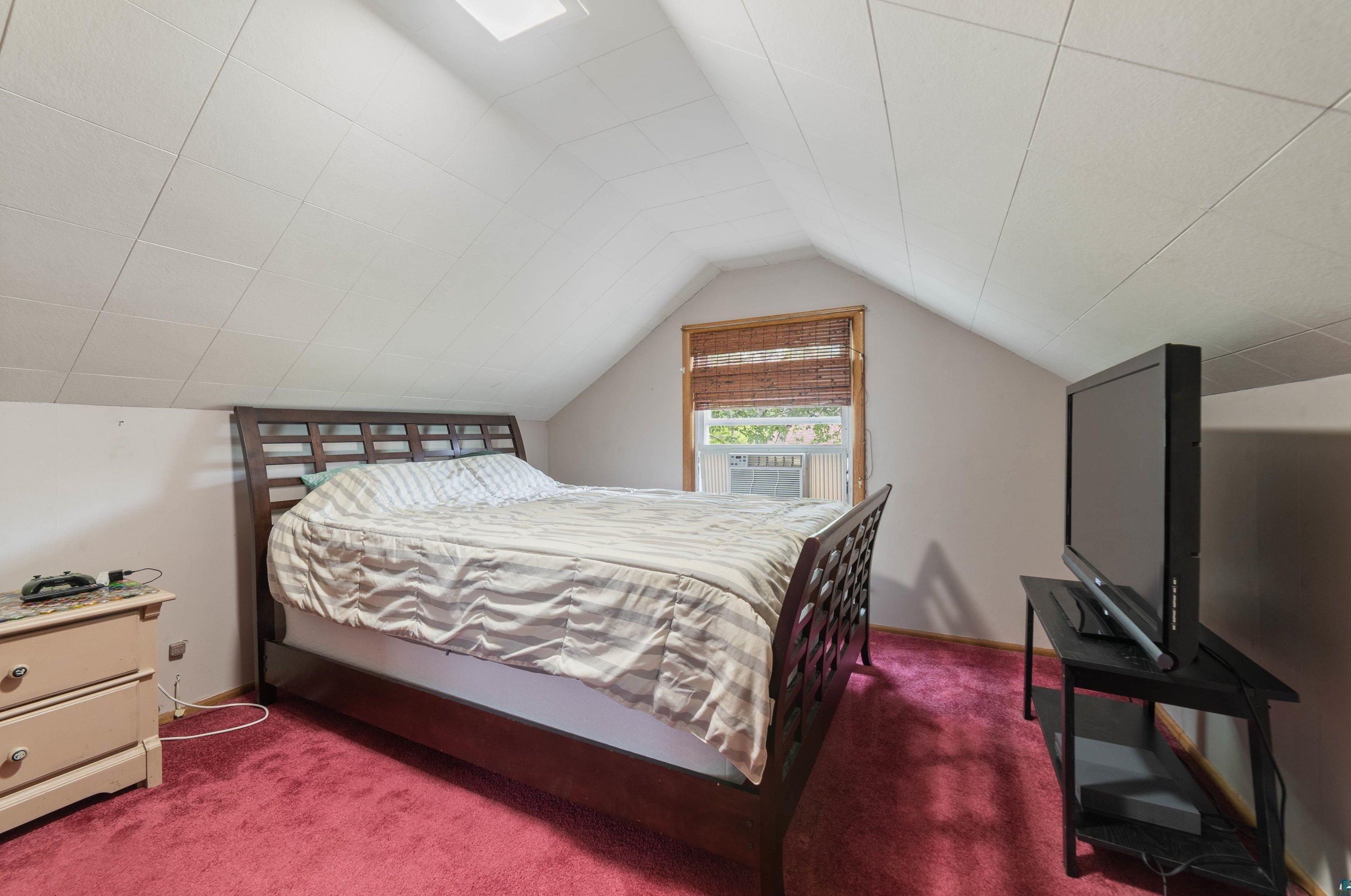 2509 15 St, Duluth MN 55806-1121 exterior