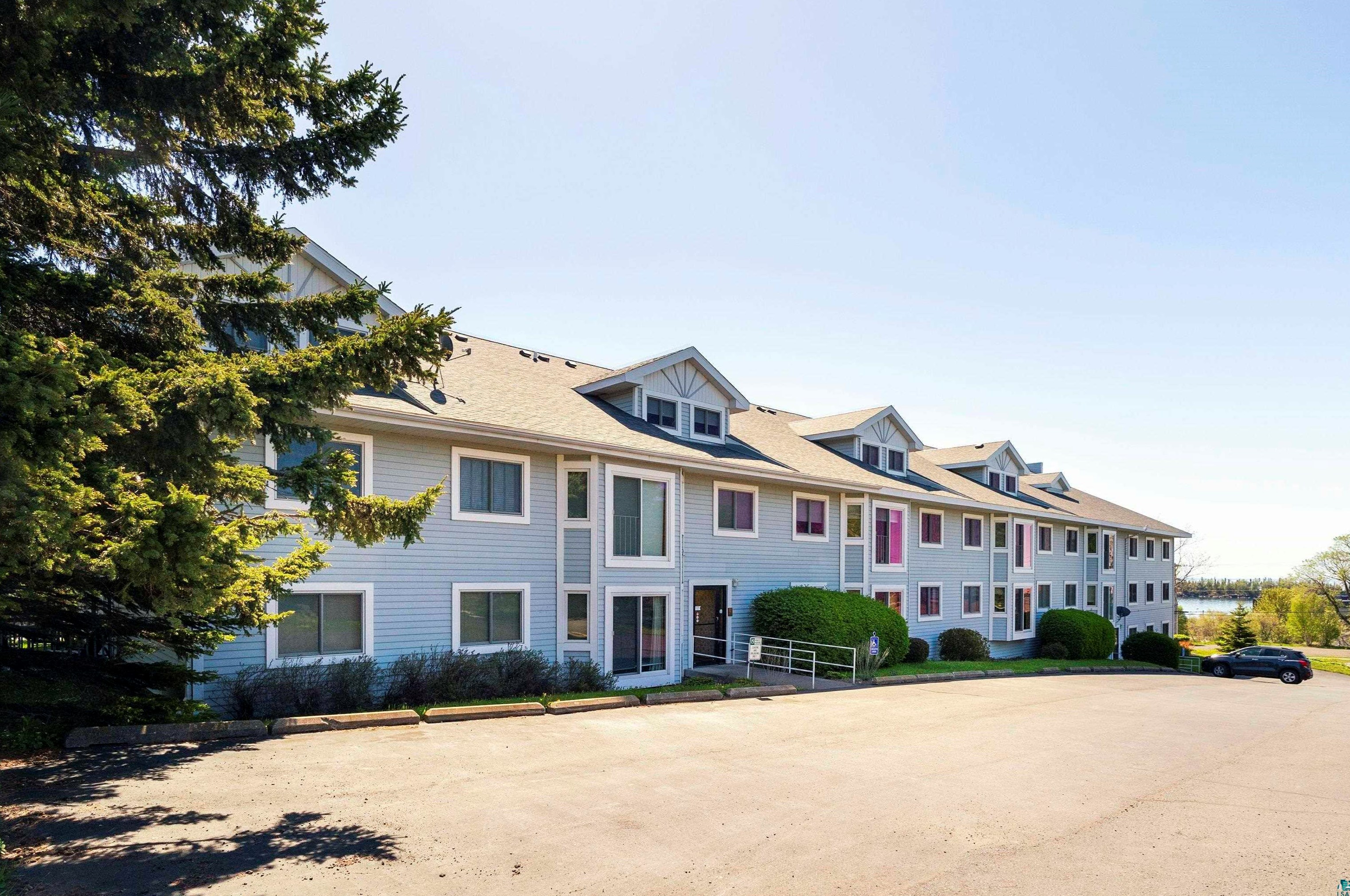 209 1st Ave, Lutsen MN  55604-3128 exterior