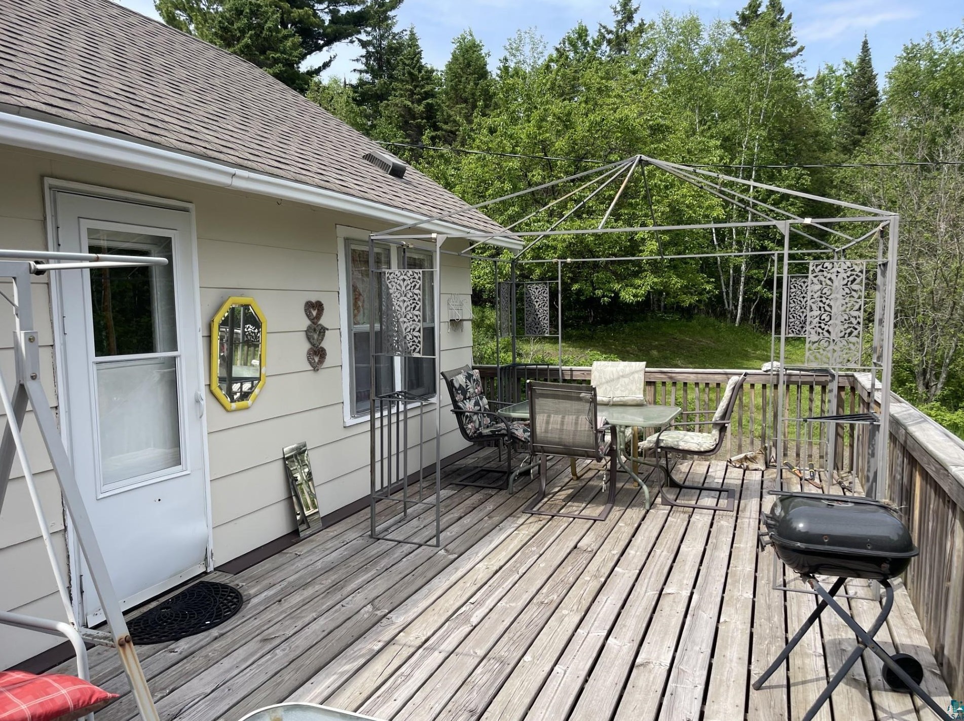 629 Scenic Dr, Two Harbors, MN 55616-4021