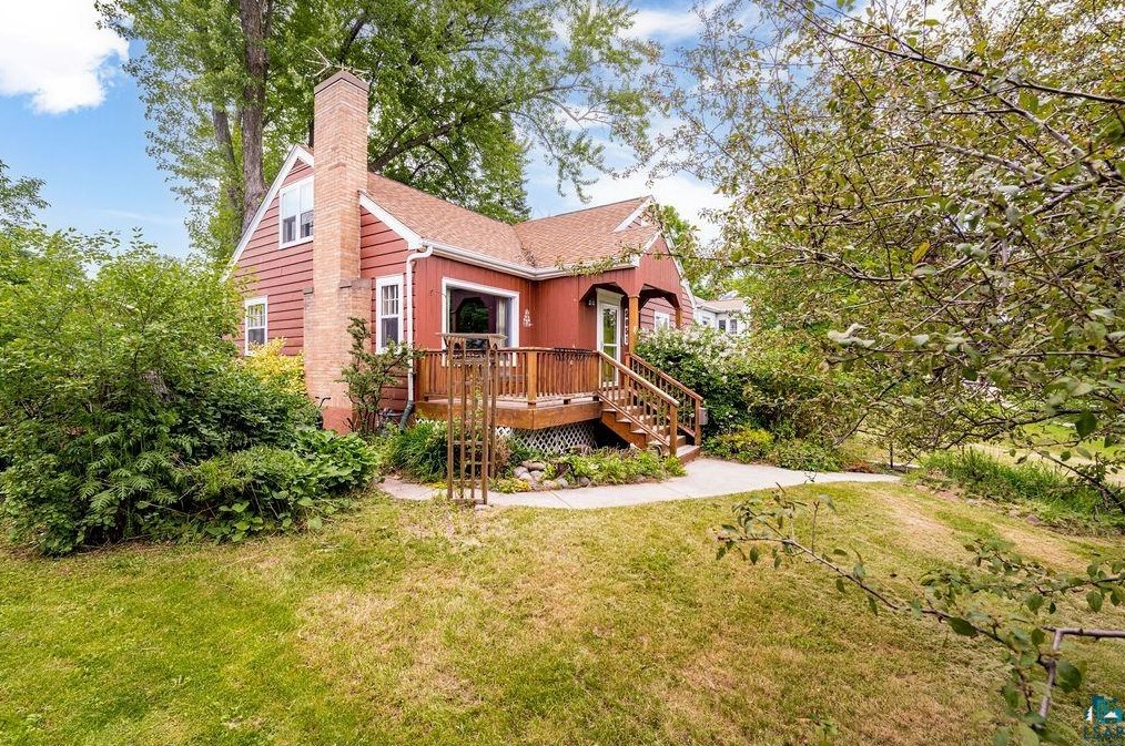5051 London Rd, Duluth, MN 55804-2412