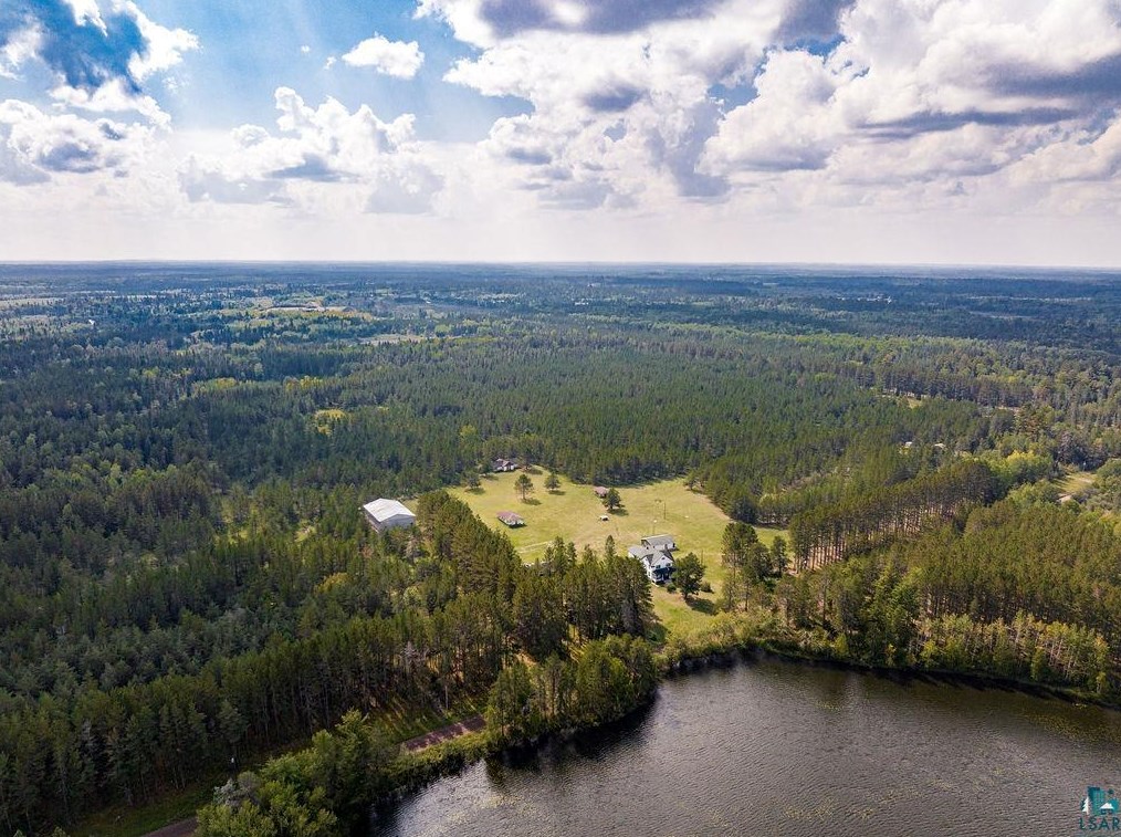 1464 Camp House Rd, Fairbanks, MN 55602
