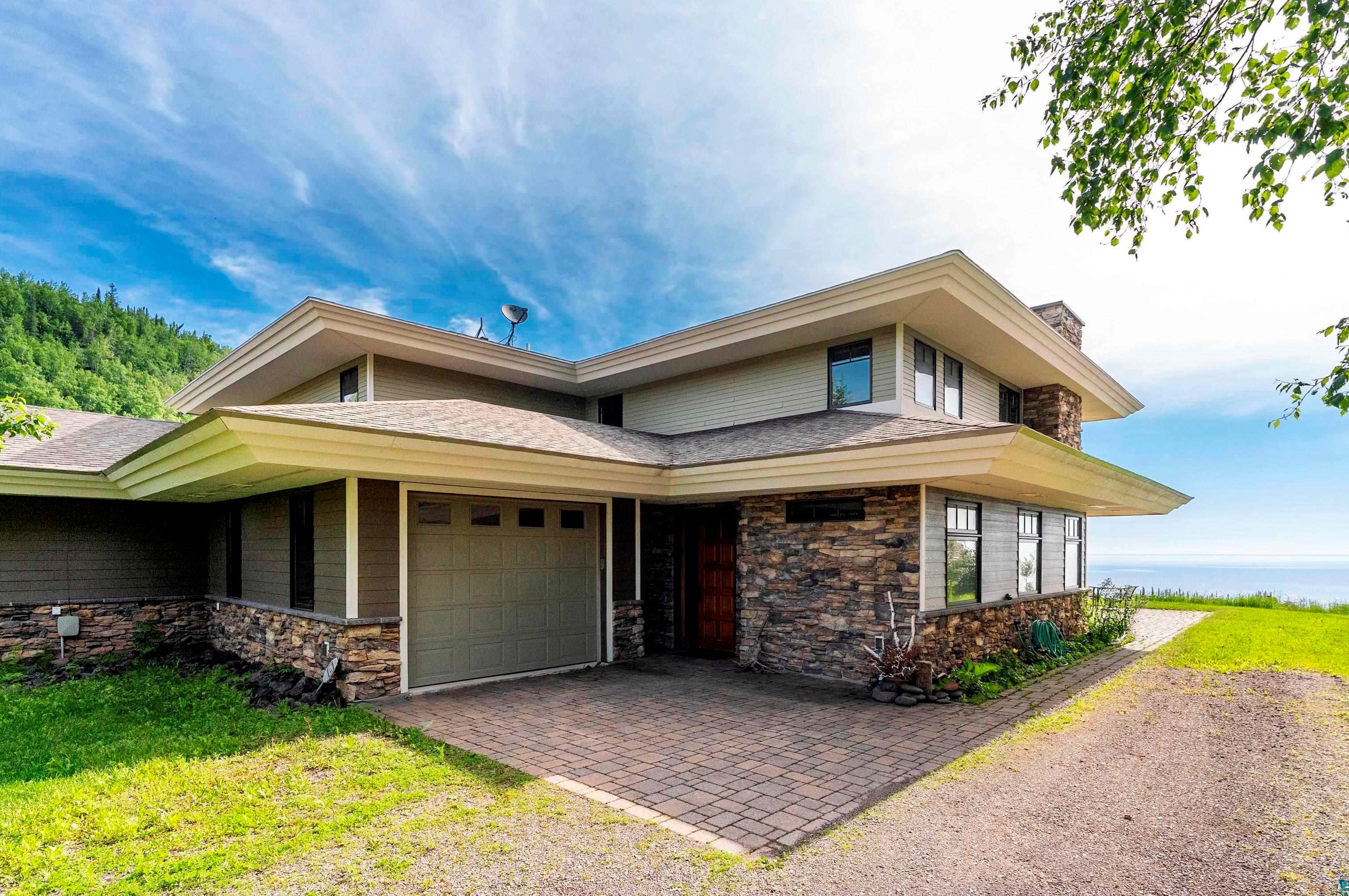 1814 Silver Cliff Rd #7, Two Harbors, MN 55616