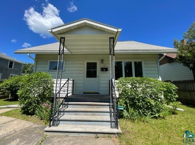 137 E White St, Ely, MN 55731