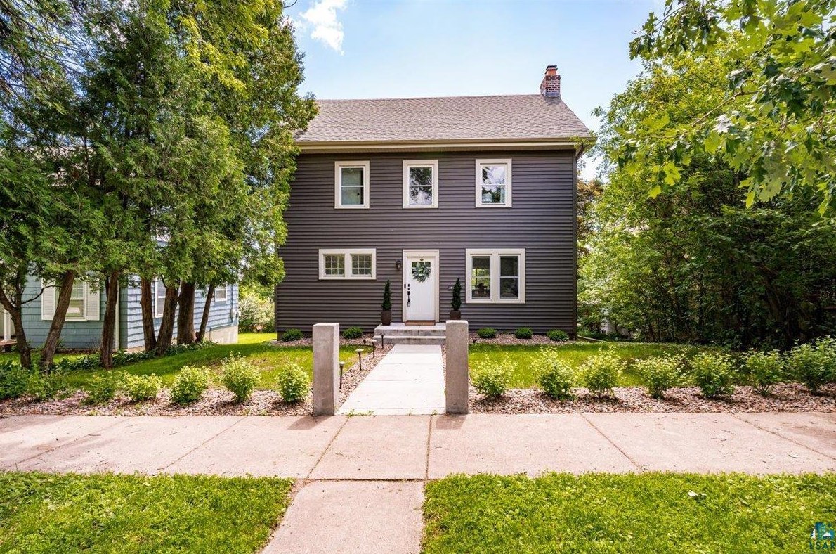 2820 Superior St, Duluth MN  55812-2345 exterior