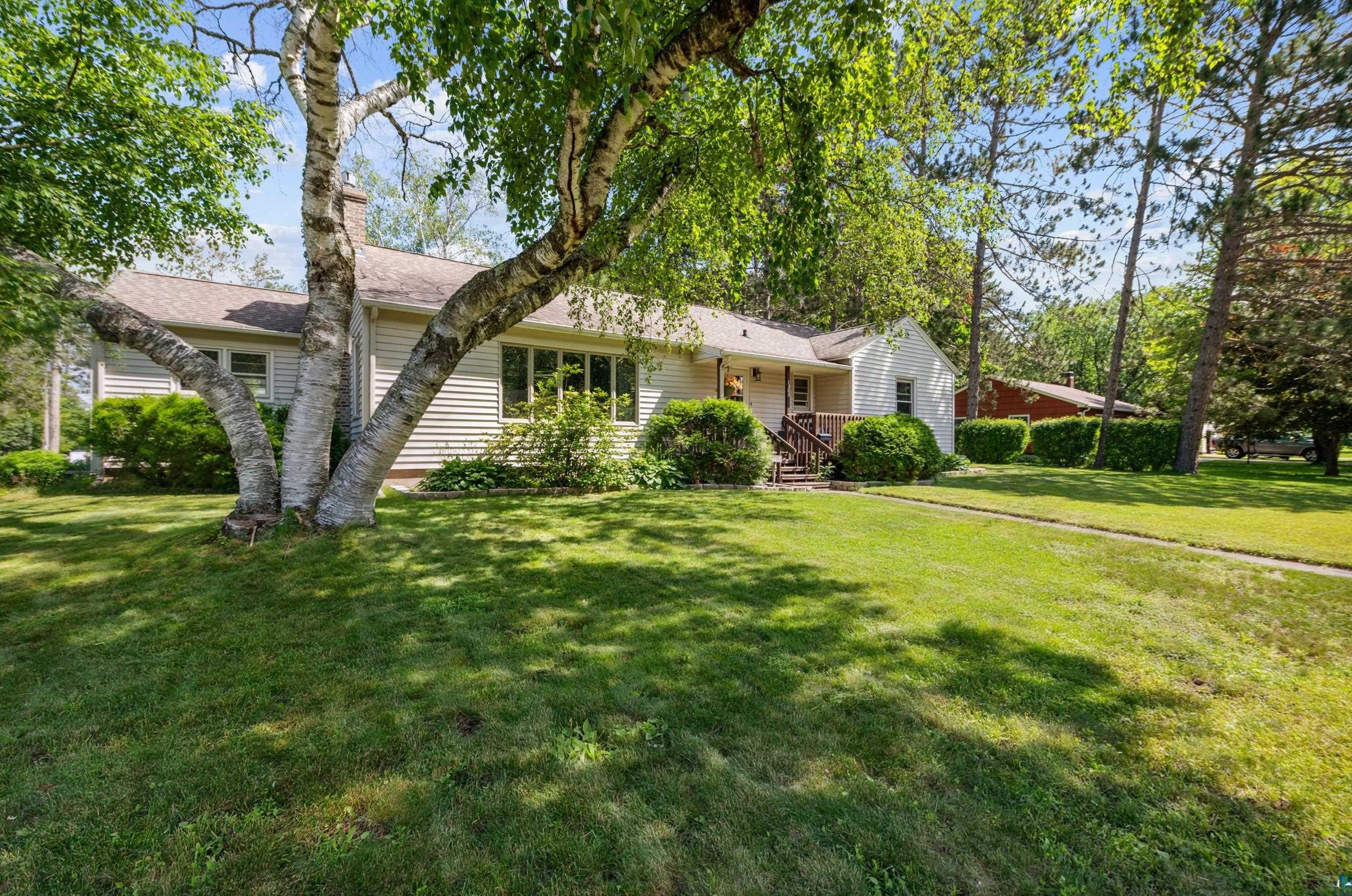 1305 Summit Ave, Scanlon, MN 55720