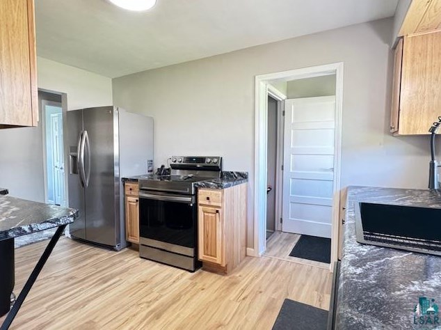 8427 Vinland St, Duluth MN  55810-1453 exterior