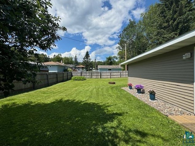 8427 Vinland St, Duluth MN  55810-1453 exterior
