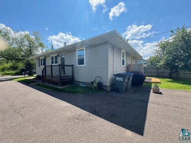 8427 Vinland St, Duluth MN  55810-1453 exterior