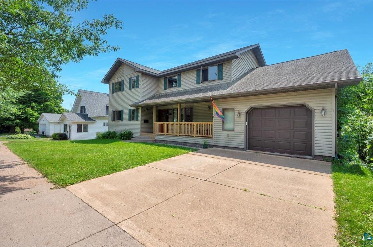 244 E Anoka St, Duluth, MN 55803