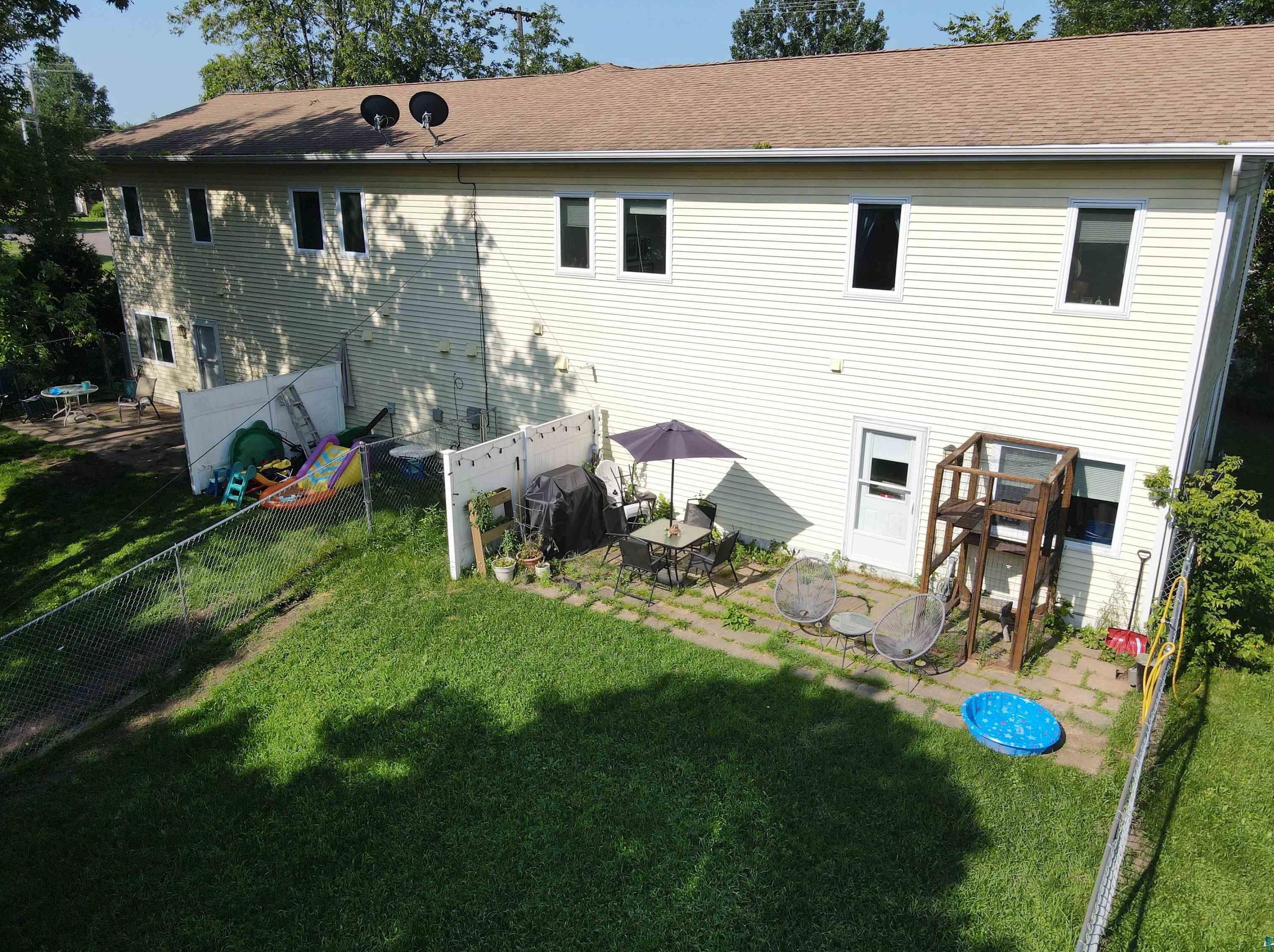 904 Spring Lake Rd, Scanlon, MN 55720