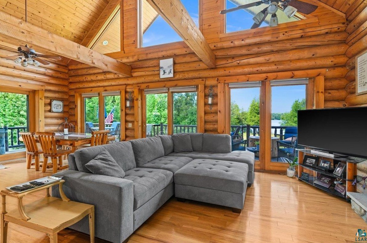 4448 Thomas Lk Rd, Two Harbors, MN 55616