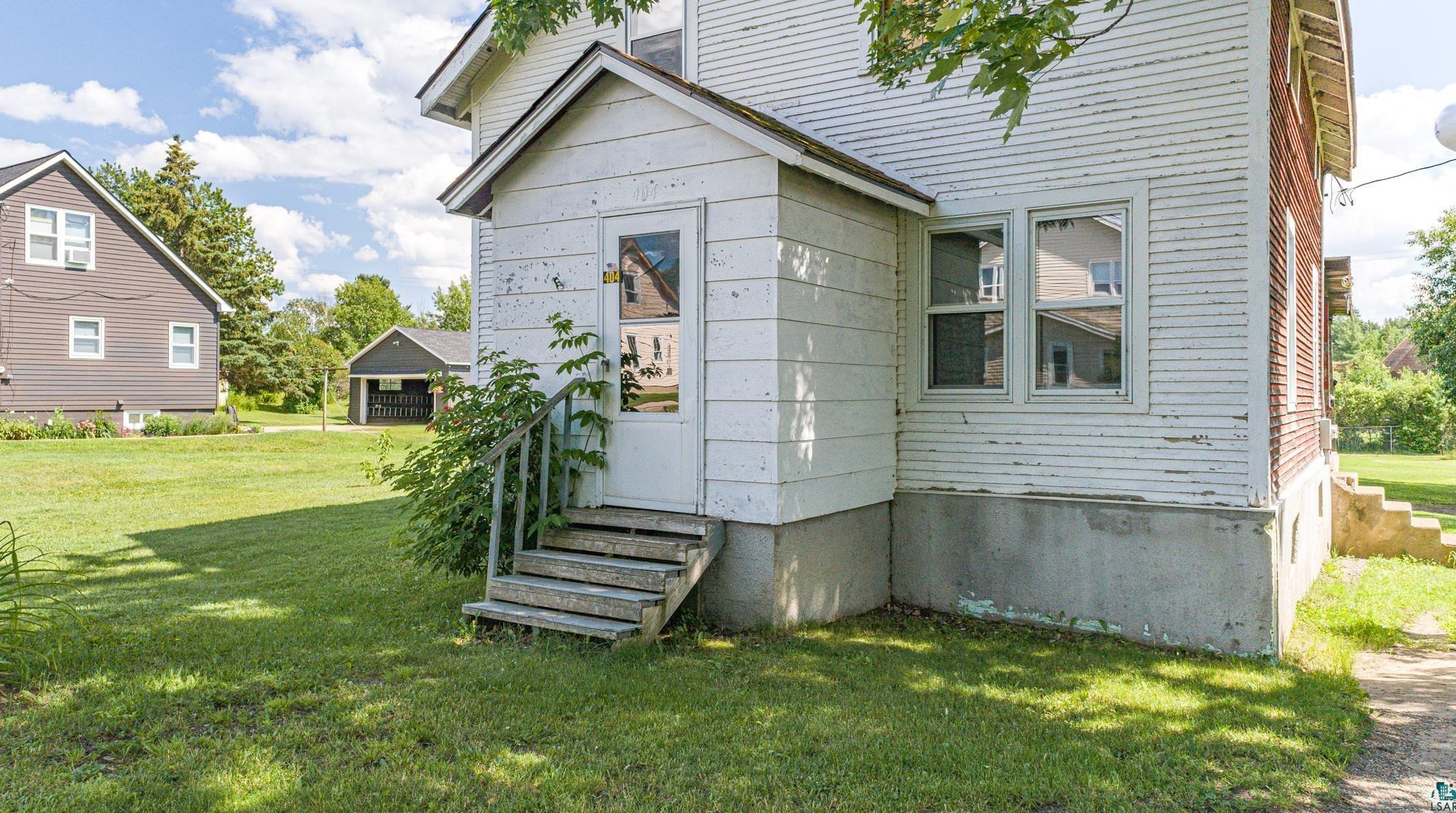 404 W Shagawa Rd, Ely, MN 55731