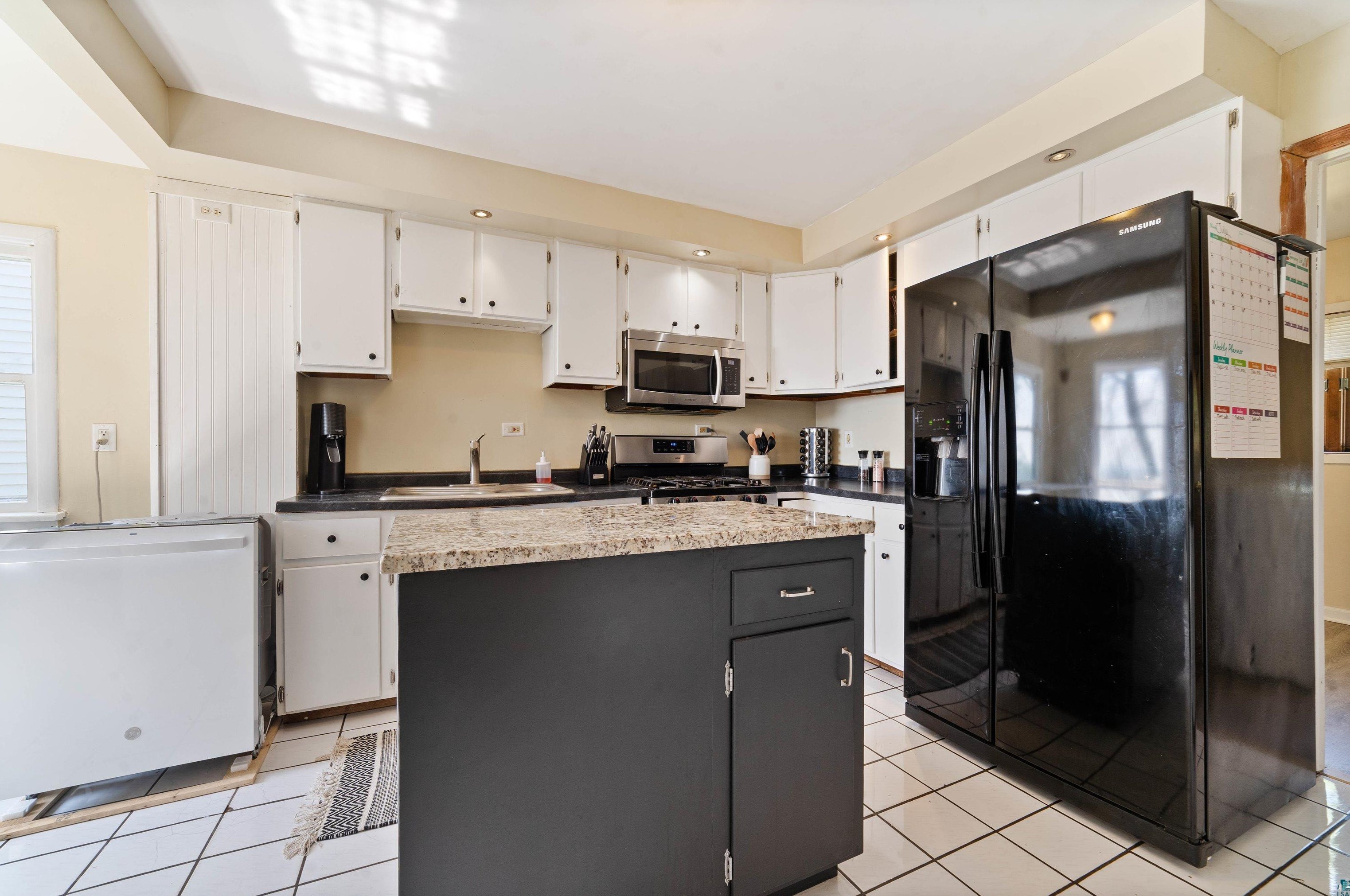 114 5th St, Duluth MN  55805-1714 exterior
