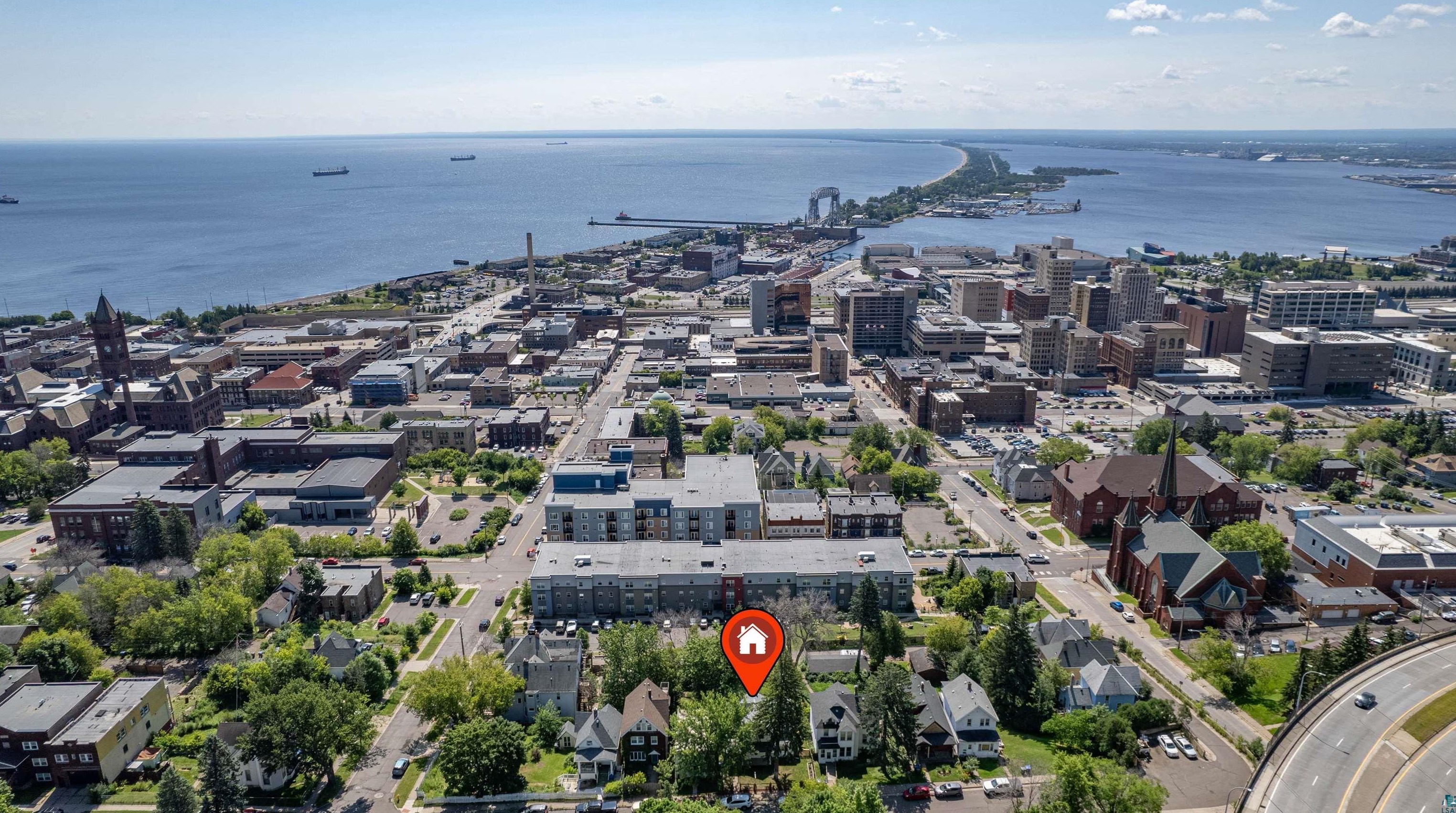 114 5th St, Duluth MN  55805-1714 exterior
