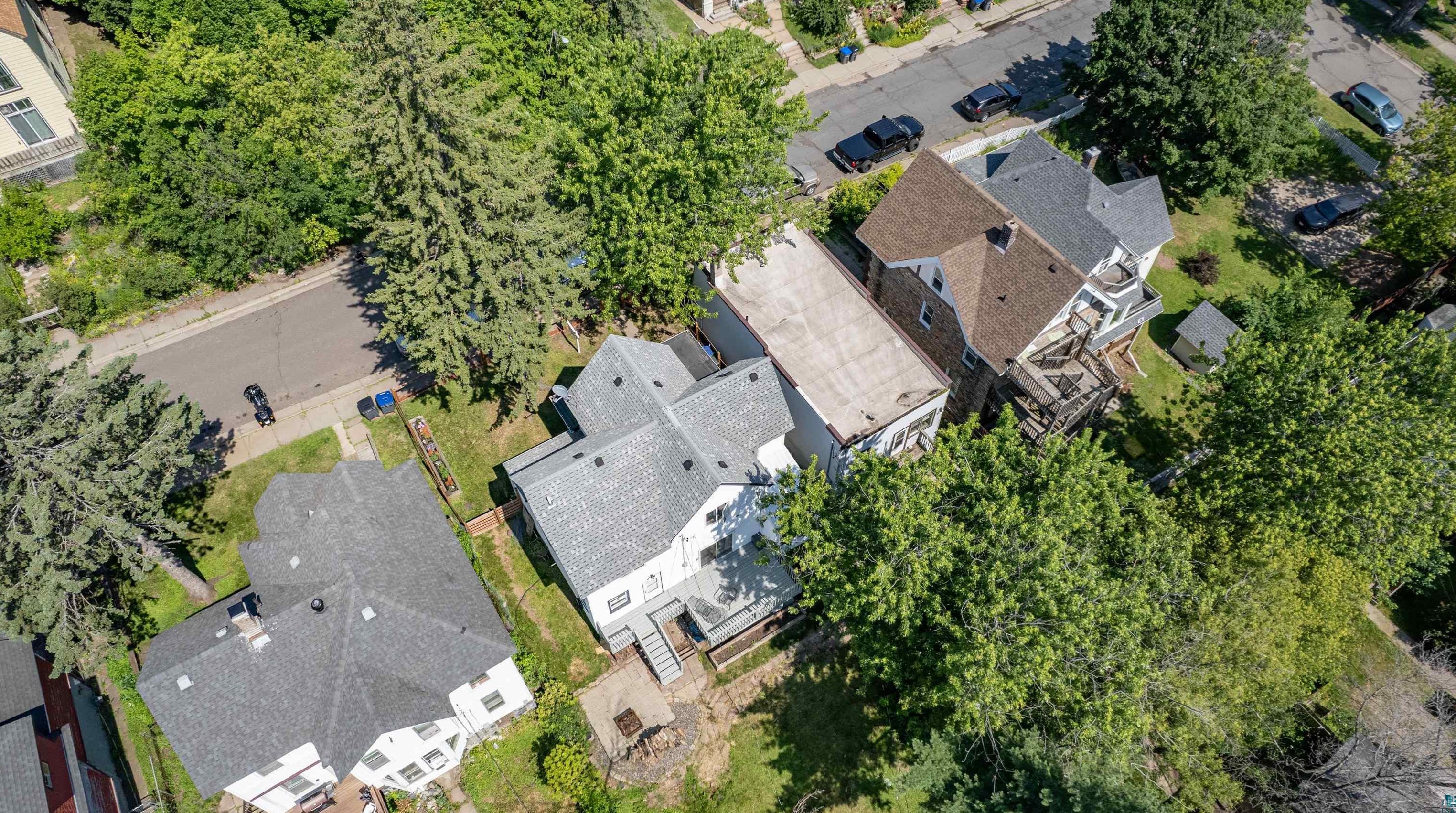 114 5th St, Duluth MN  55805-1714 exterior