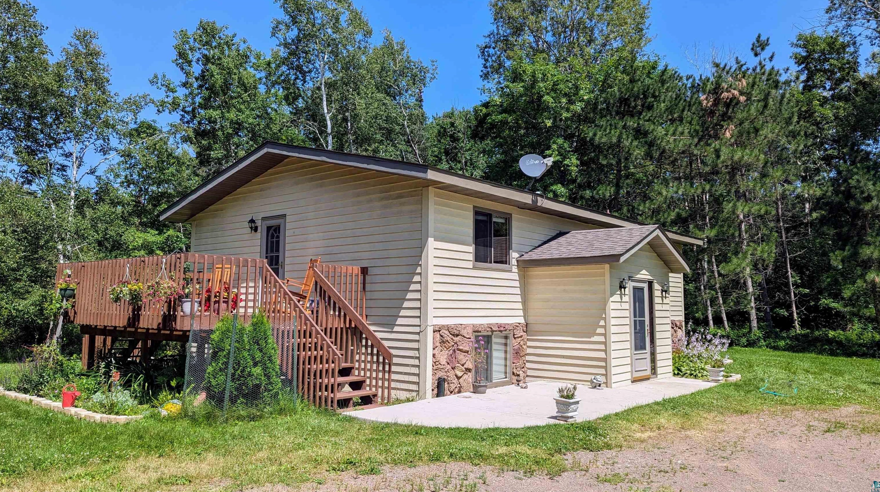 1725 W Chub Lake Rd, Carlton, MN 55718