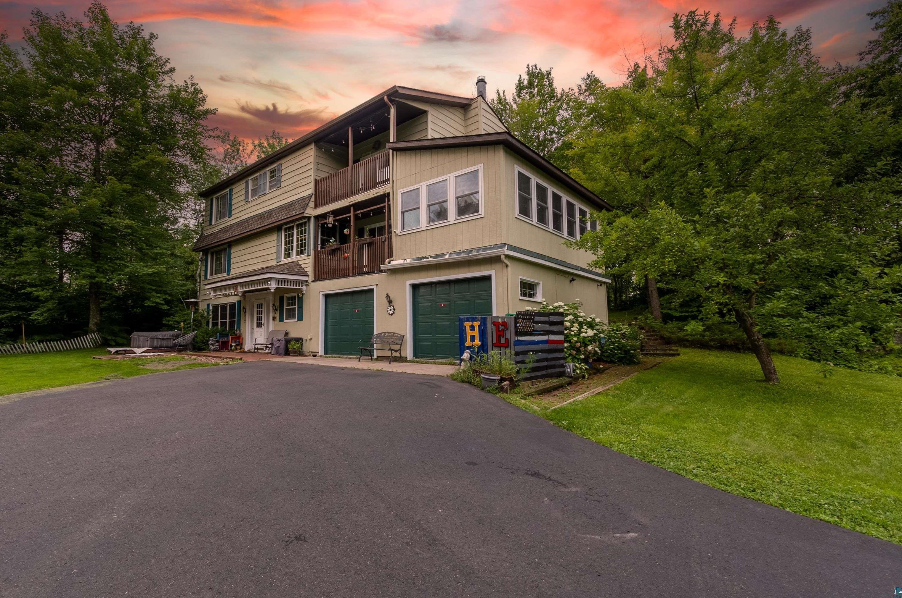 3976 Lavaque Rd, Duluth, MN 55811