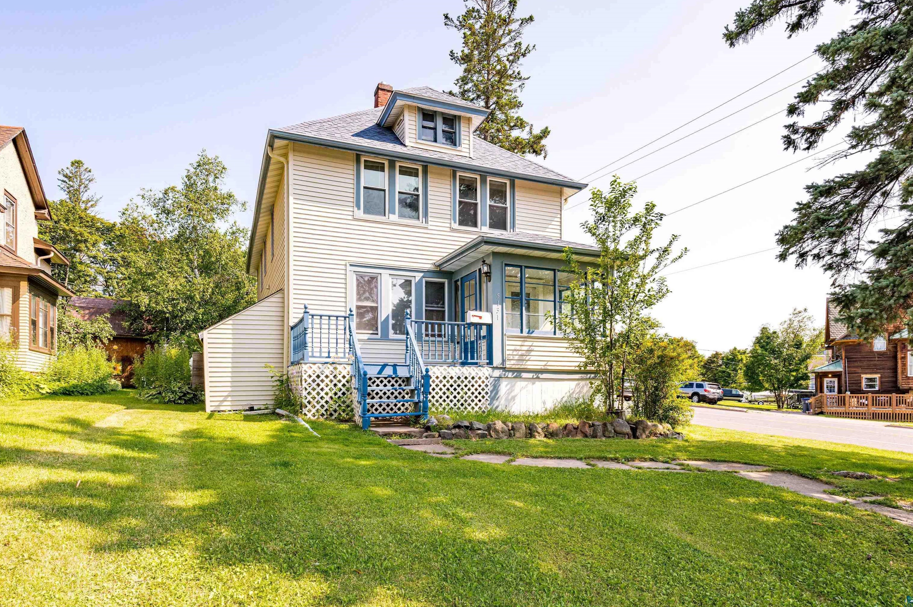 5131 Dodge St, Duluth, MN 55804