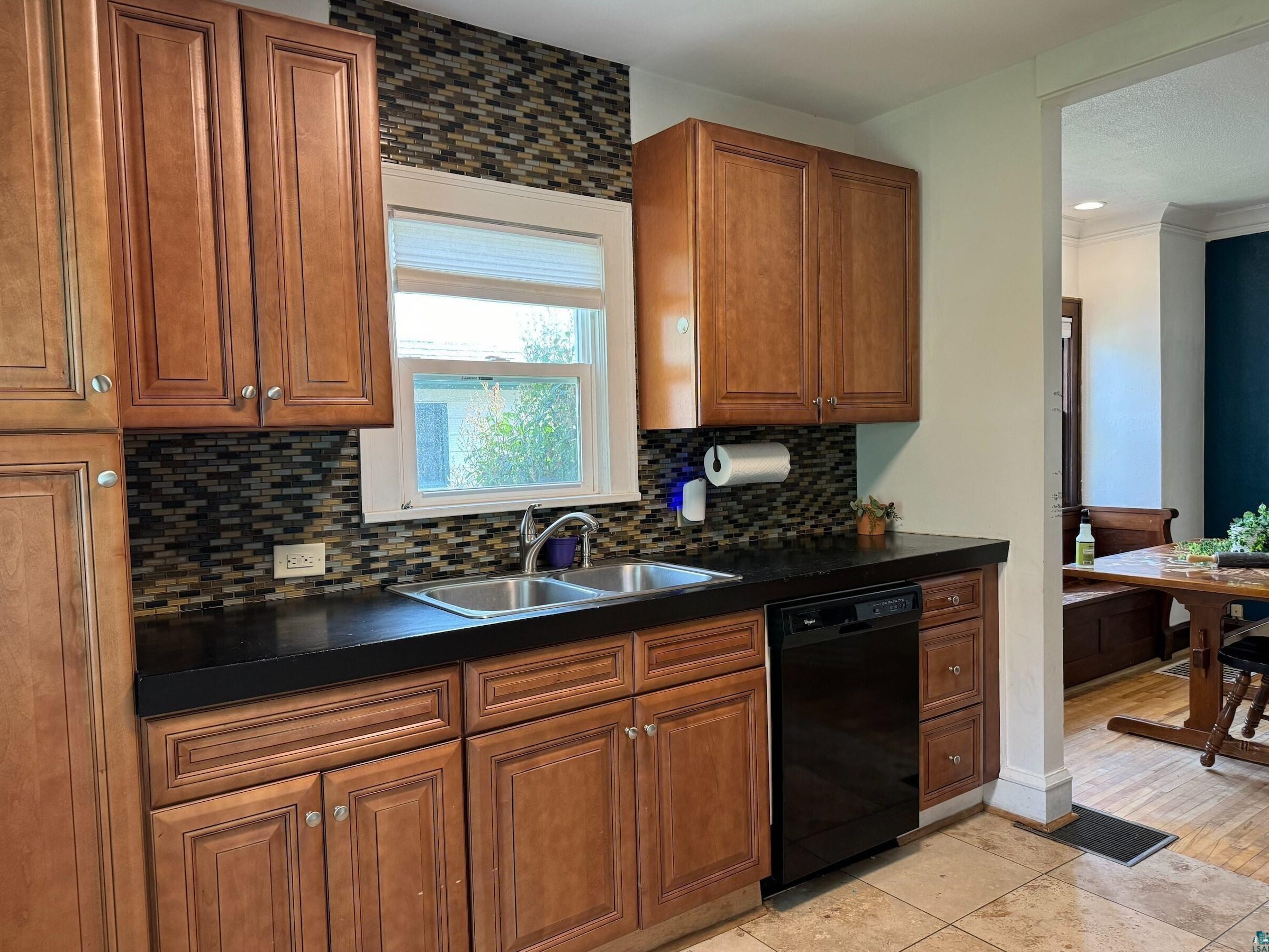 4505 Jay St, Duluth, MN 55804